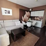 Prywatny Salon Z Aneksem Kuchennym I Sypialnia W Diva * Kolobrzeg