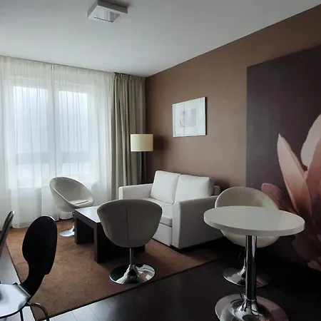 Prywatny Salon Z Aneksem Kuchennym I Sypialnia W Diva Lägenhet