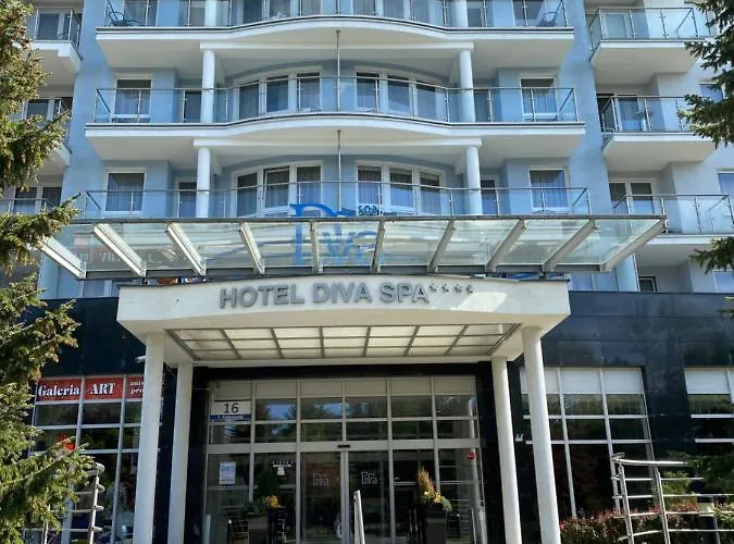 Prywatny Salon Z Aneksem Kuchennym I Sypialnia W Diva Kołobrzeg