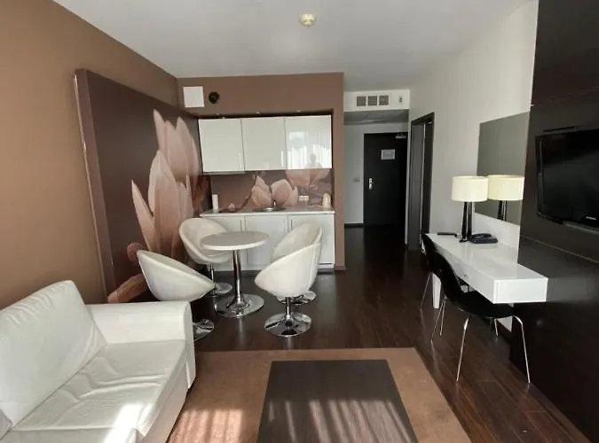 Prywatny Salon Z Aneksem Kuchennym I Sypialnia W Diva * Kołobrzeg