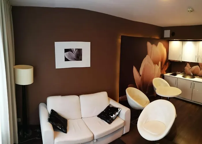 Prywatny Salon Z Aneksem Kuchennym I Sypialnia W Diva