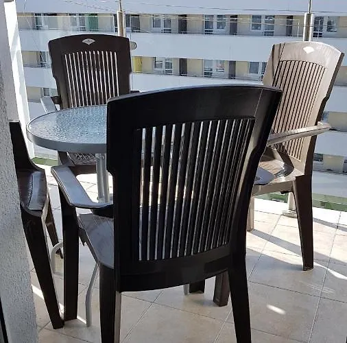 Prywatny Salon Z Aneksem Kuchennym I Sypialnia W Diva