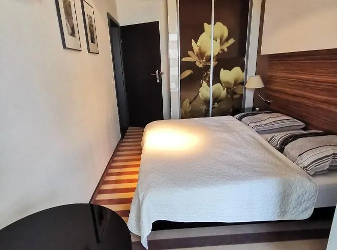 Prywatny Salon Z Aneksem Kuchennym I Sypialnia W Diva Lägenhet *