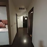 Prywatny Salon Z Aneksem Kuchennym I Sypialnią W Diva