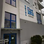 Prywatny Salon Z Aneksem Kuchennym I Sypialnią W Diva