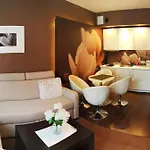 Apartament Prywatny Salon Z Aneksem Kuchennym I Sypialnią W Diva