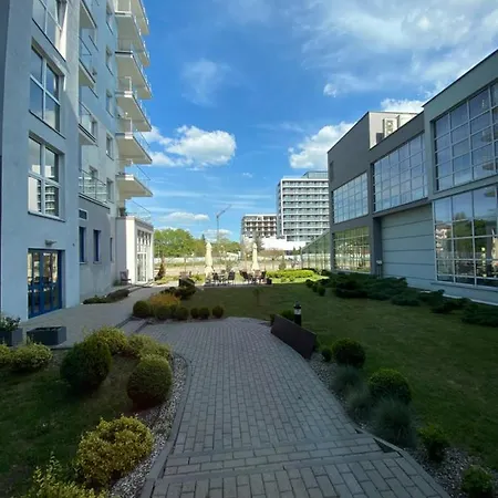 Apartamento Prywatny Salon Z Aneksem Kuchennym I Sypialnia W Diva *