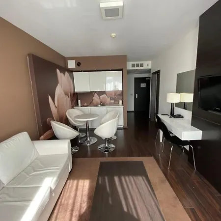 Prywatny Salon Z Aneksem Kuchennym I Sypialnia W Diva * Kolberg