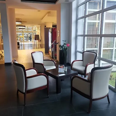 Prywatny Salon Z Aneksem Kuchennym I Sypialnia W Diva Kolberg